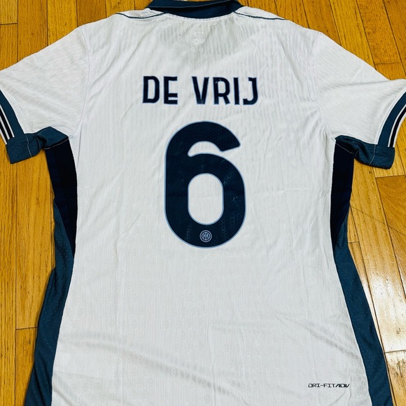 Brand new 2024/25 Inter Milan away player version soccer jersey size XXL - Picture 3 of 3